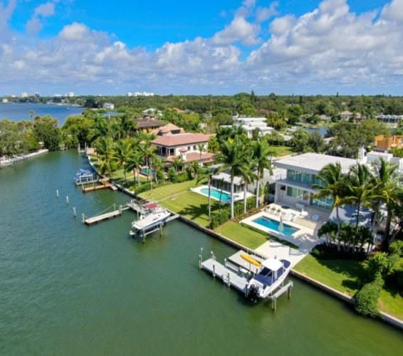 Homes on the water in Florida